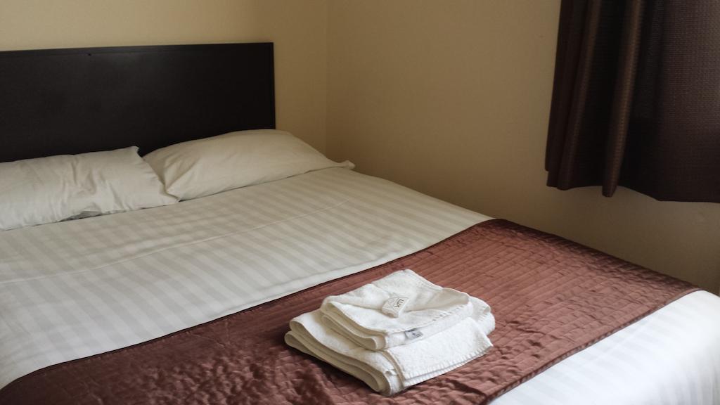 Mount Guest House Дентън Екстериор снимка