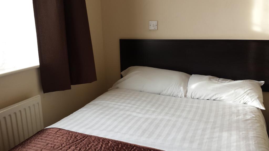 Mount Guest House Дентън Екстериор снимка