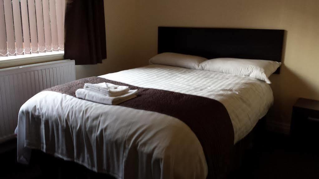 Mount Guest House Дентън Екстериор снимка